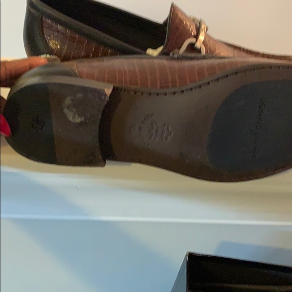 Shoes - Picture 4 of 5